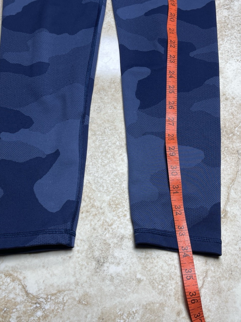 Aerie Chill. Play. Move. Navy Blue Camo Leggings Size M - Picture 7 of 8